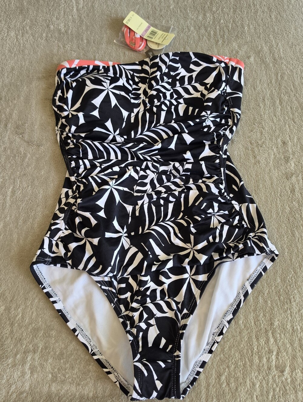 Tommy Bahama Black & White Tropical One-Piece Swimsuit with Coral Trim Size:6